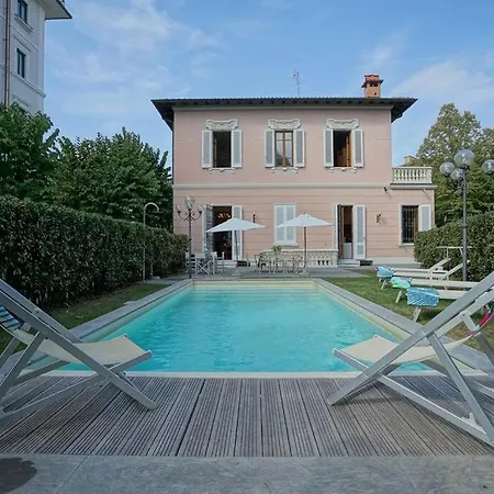 Lilli Con Piscina Riscaldata