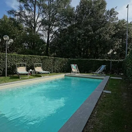 Lilli Con Piscina Riscaldata * Montecatini-Terme