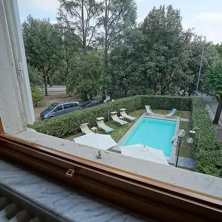 Lilli Con Piscina Riscaldata Montecatini Terme